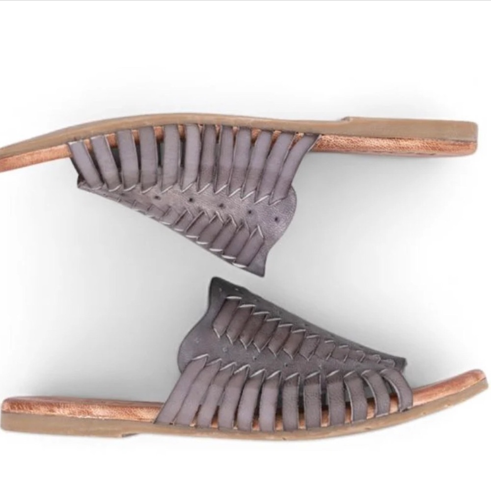 CHASTITY BED|STÜ grey leather sandals. 8.5 NWT NWB